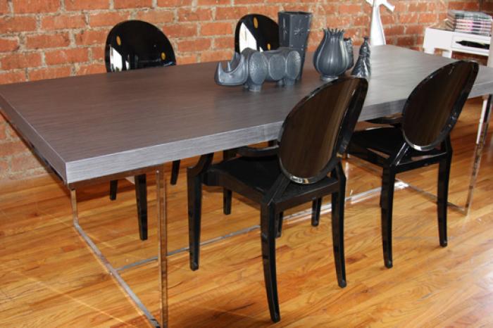 A&A Dining Table in Grey