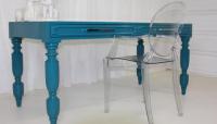 South Beach Desk in Turquoise