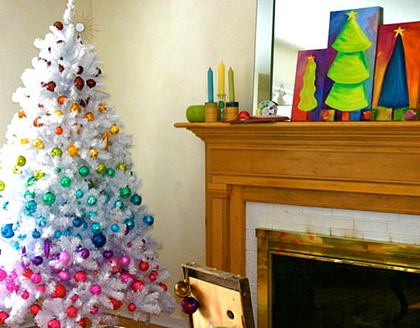 Chromatic-Christmas-decorations